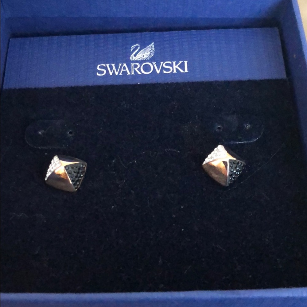 Swarovski Jet/Cry/Ros stud eatings-BRAND NEW